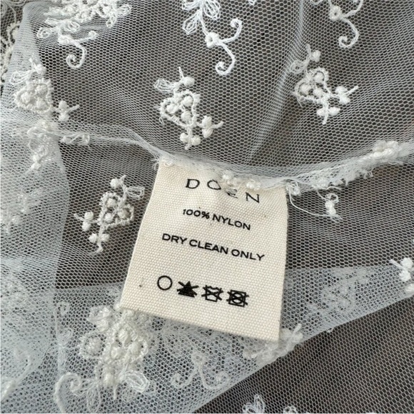 Doen Adalise Sea Salt White Lace Sheer
Maxi Dress XS NWT - Picture 9 of 9